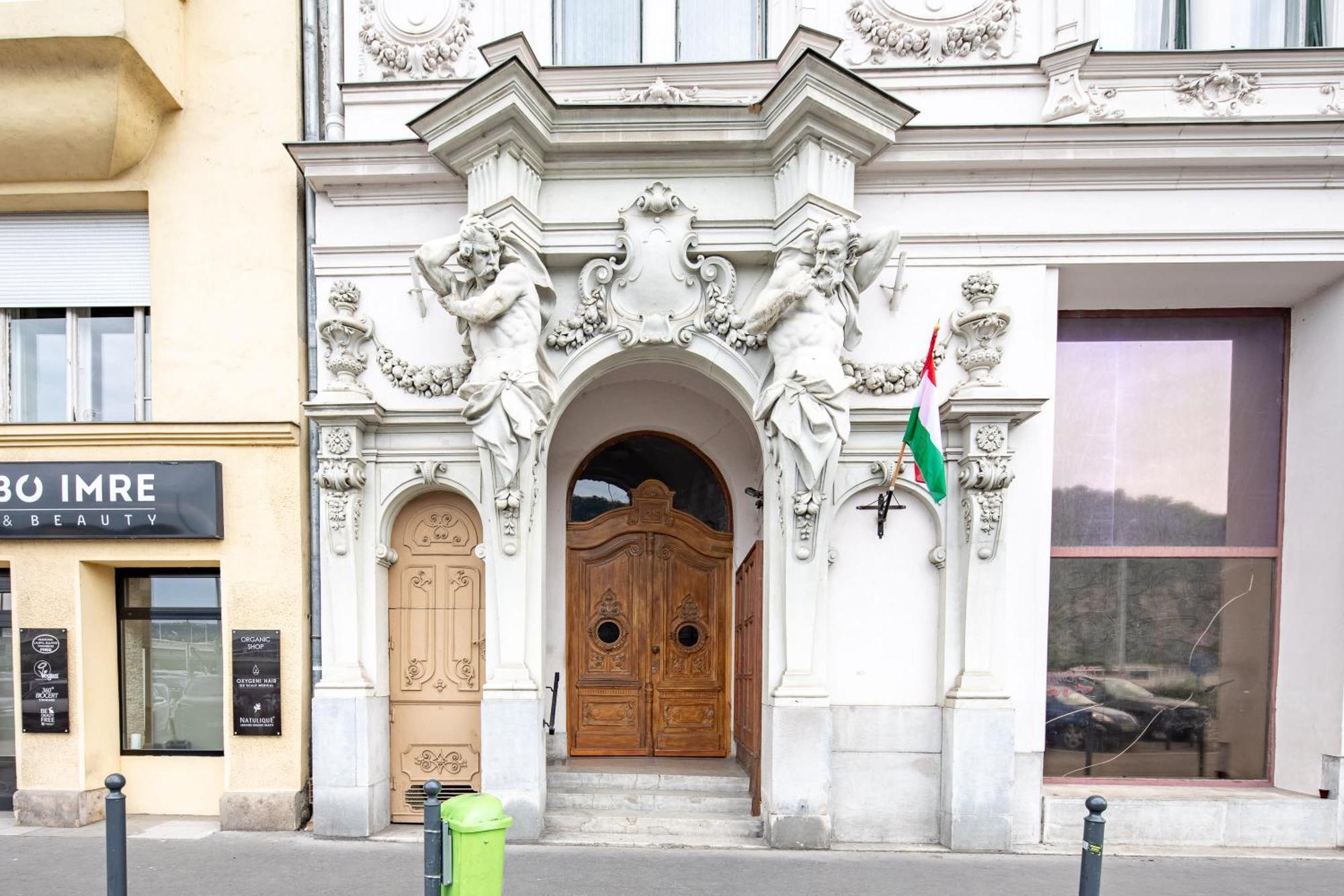 Extra Central - Large - Cozy Budapest Exterior photo